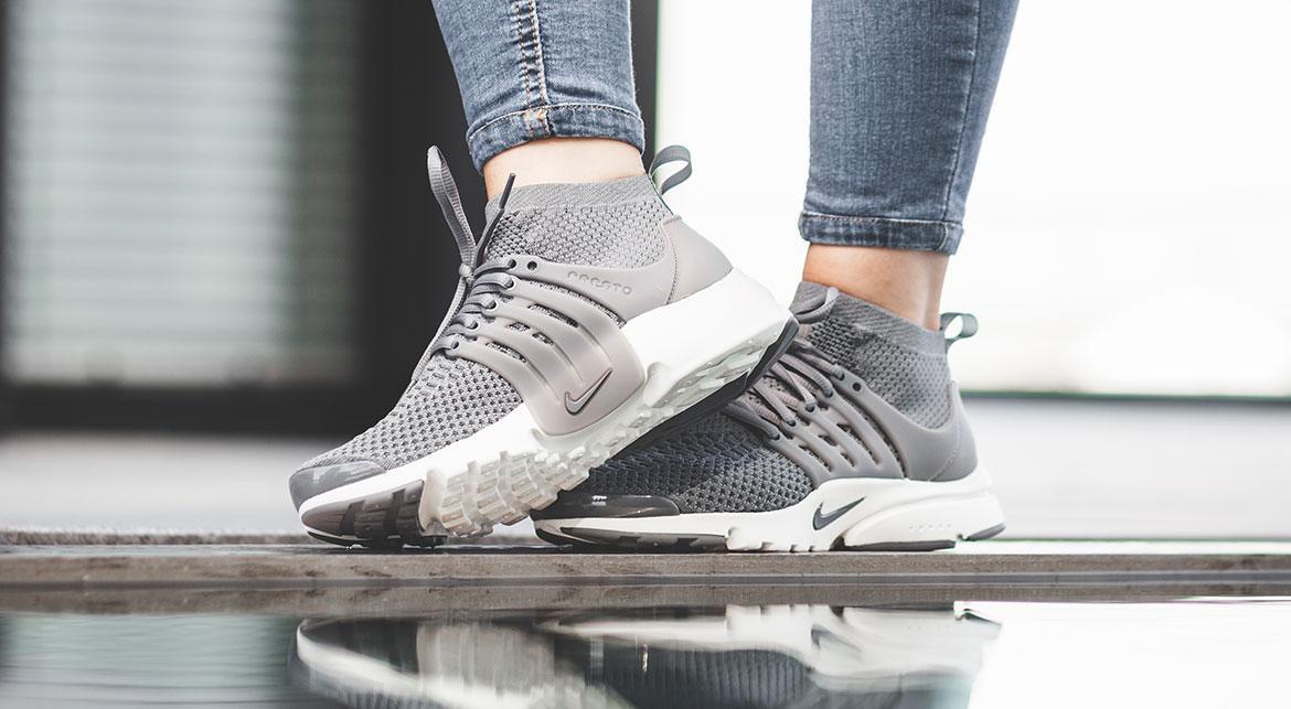 Nike Wmns Air Presto Flyknit Ultra 