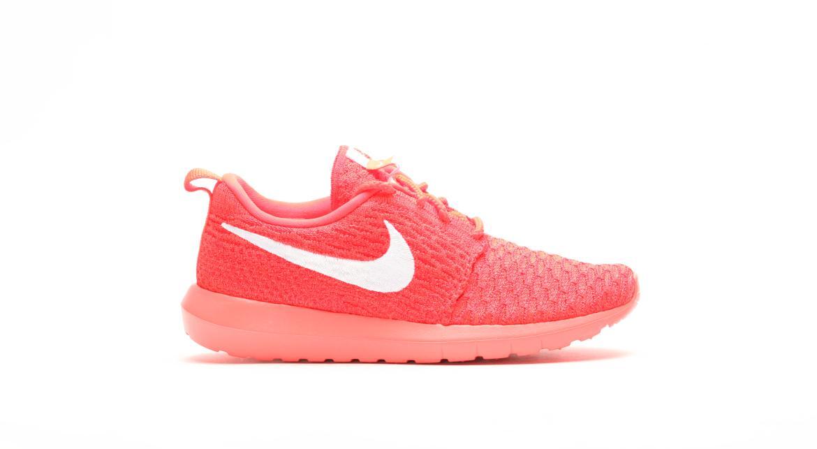 Nike Wmns Roshe Nm Flyknit "Bright Crimson"