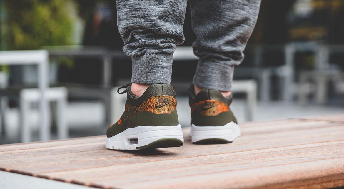 Nike Air Max 1 Ultra Flyknit  display picture 1