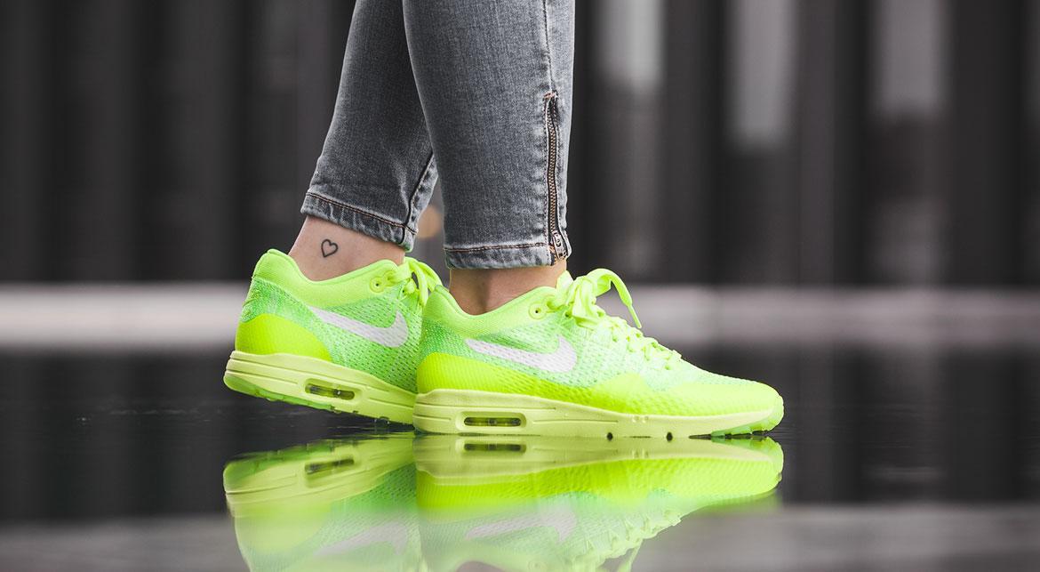 nike air max 1 ultra flyknit volt