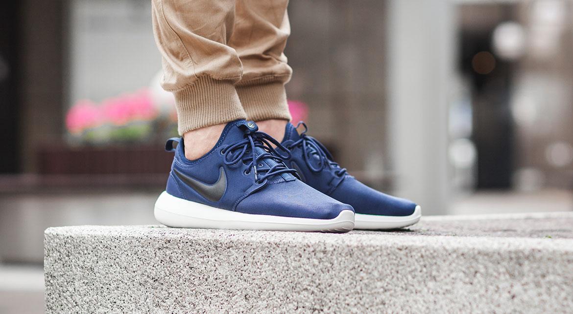 nike roshe navy blue mens