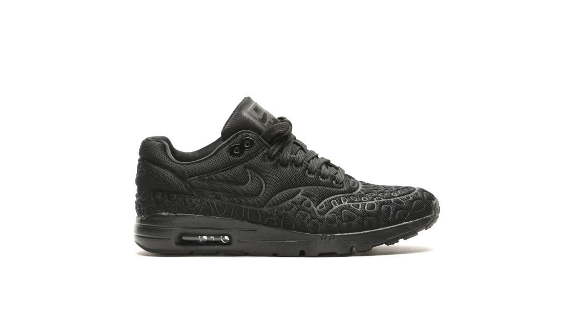 Nike Wmns Air Max 1 Ultra Plush "Black N White"