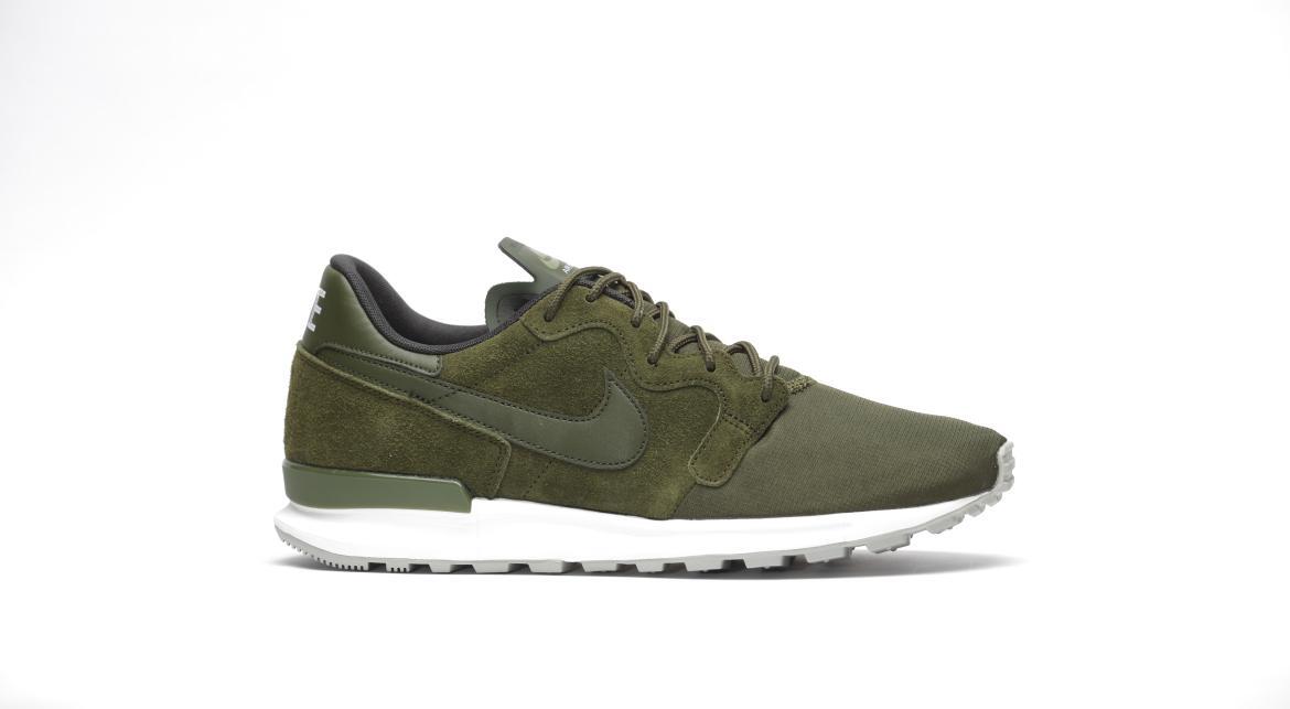 Nike Air Berwuda Prm "Legion Green"