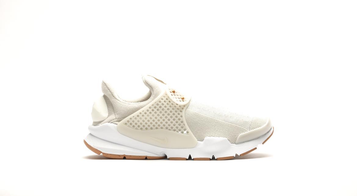 sock dart nike white