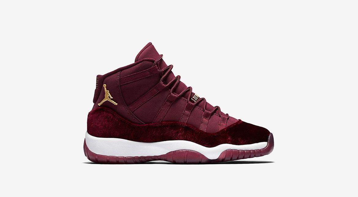 jordan 11 retro velvet night maroon