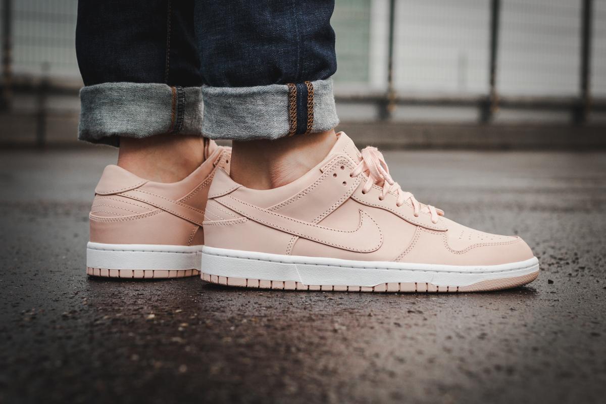 NIKE Lab Dunkダンク low lux ARCTIC ORANGE箱が破損してます