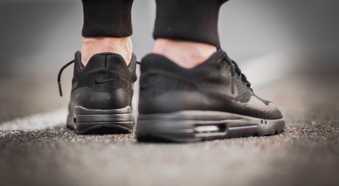 nike air max 1 ultra flyknit black anthracite