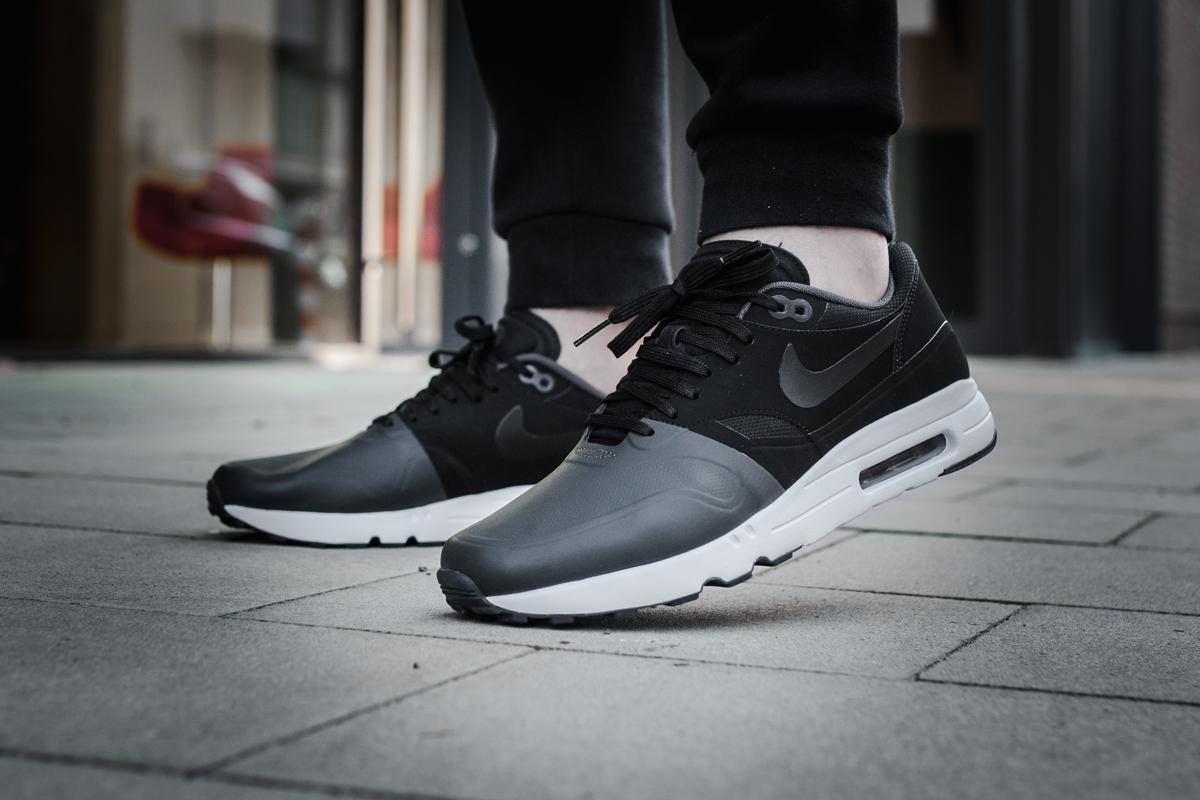 Nike Air Ultra "Anthracite" | 875845-002 | STORE