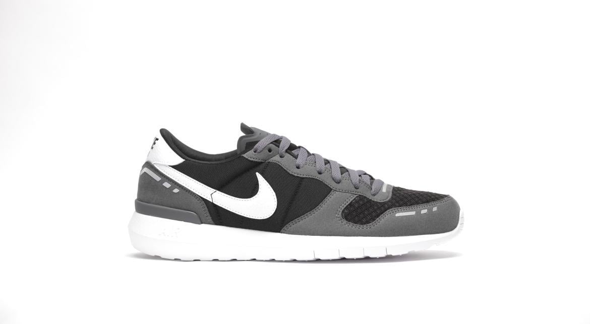 nike black & white air vortex trainers