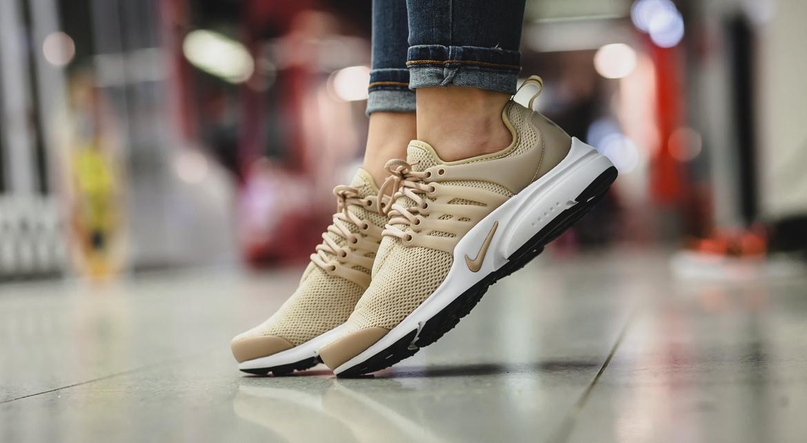womens nike air presto khaki