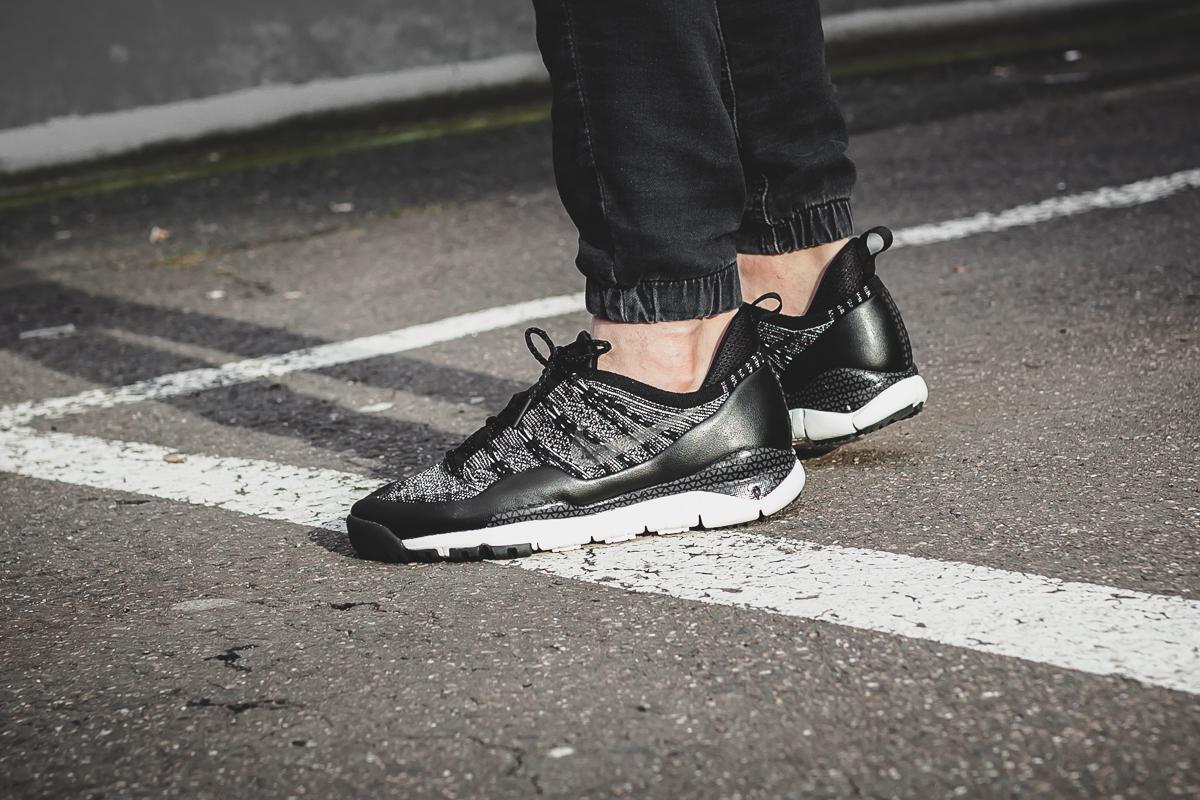 New  NIKE Men\'s Lupinek Flyknit Low Casual Shoe Size 8 - Nike Lupinek Flyknit Low Black for sale online | eBay main image 4