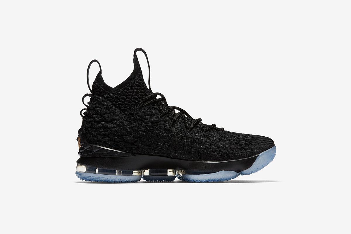 Nike Lebron XV "Black"