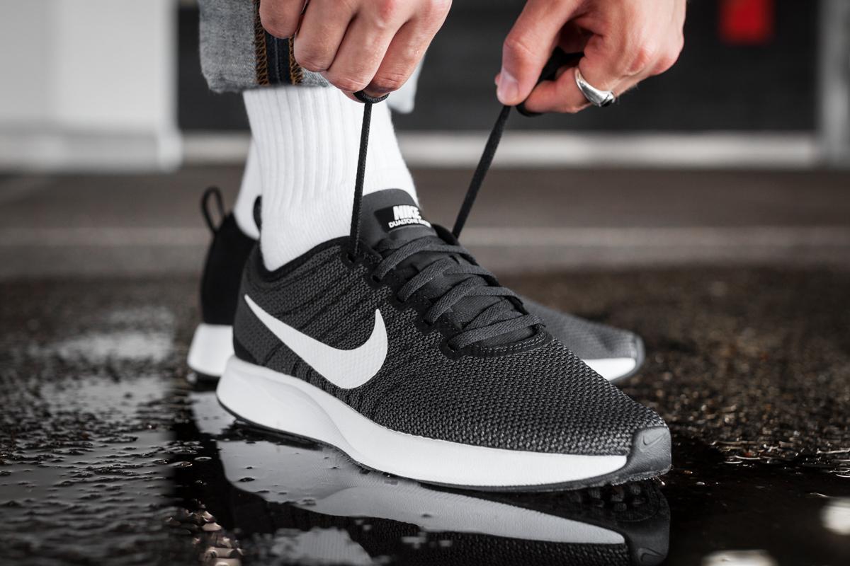 dual tone racer nike
