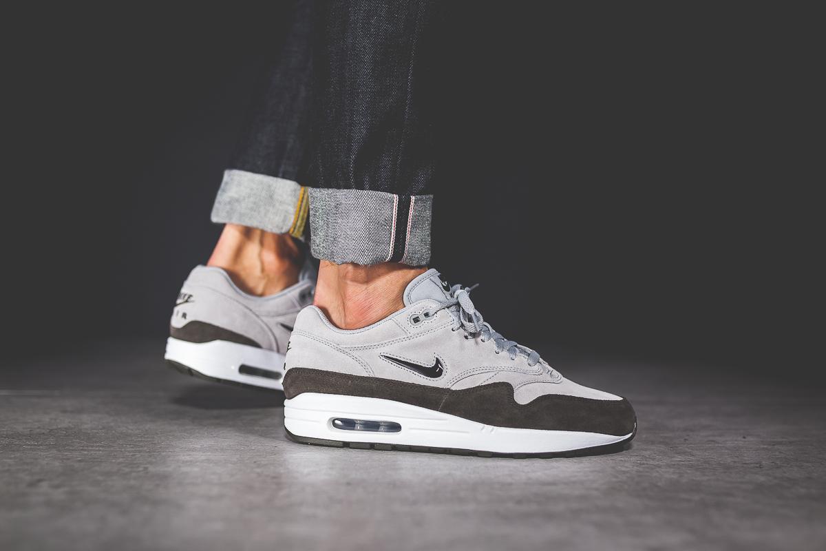Jewel Wolf Air Max Premium Wolf Grey Nike Air Max Premium Sc 