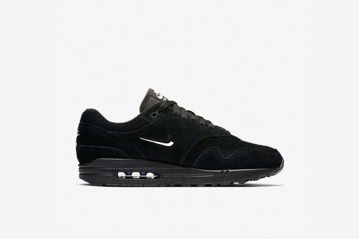 nike air max one premium black