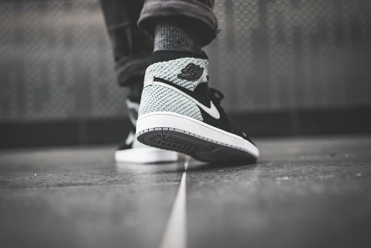 nike air jordan 1 retro high flyknit black shadow