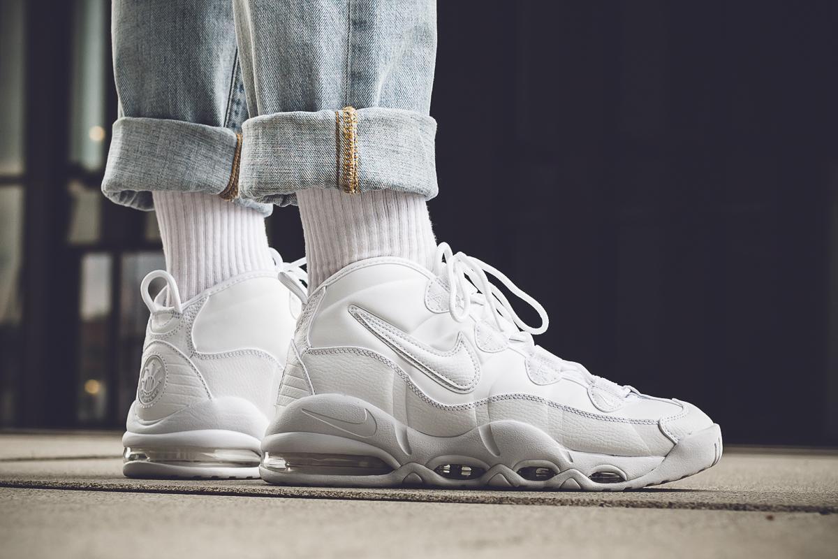 nike uptempo 95 on feet