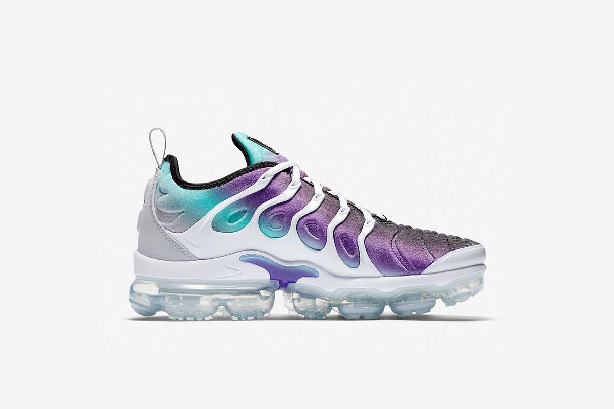 nike-air-vapormax-plus-white- 
