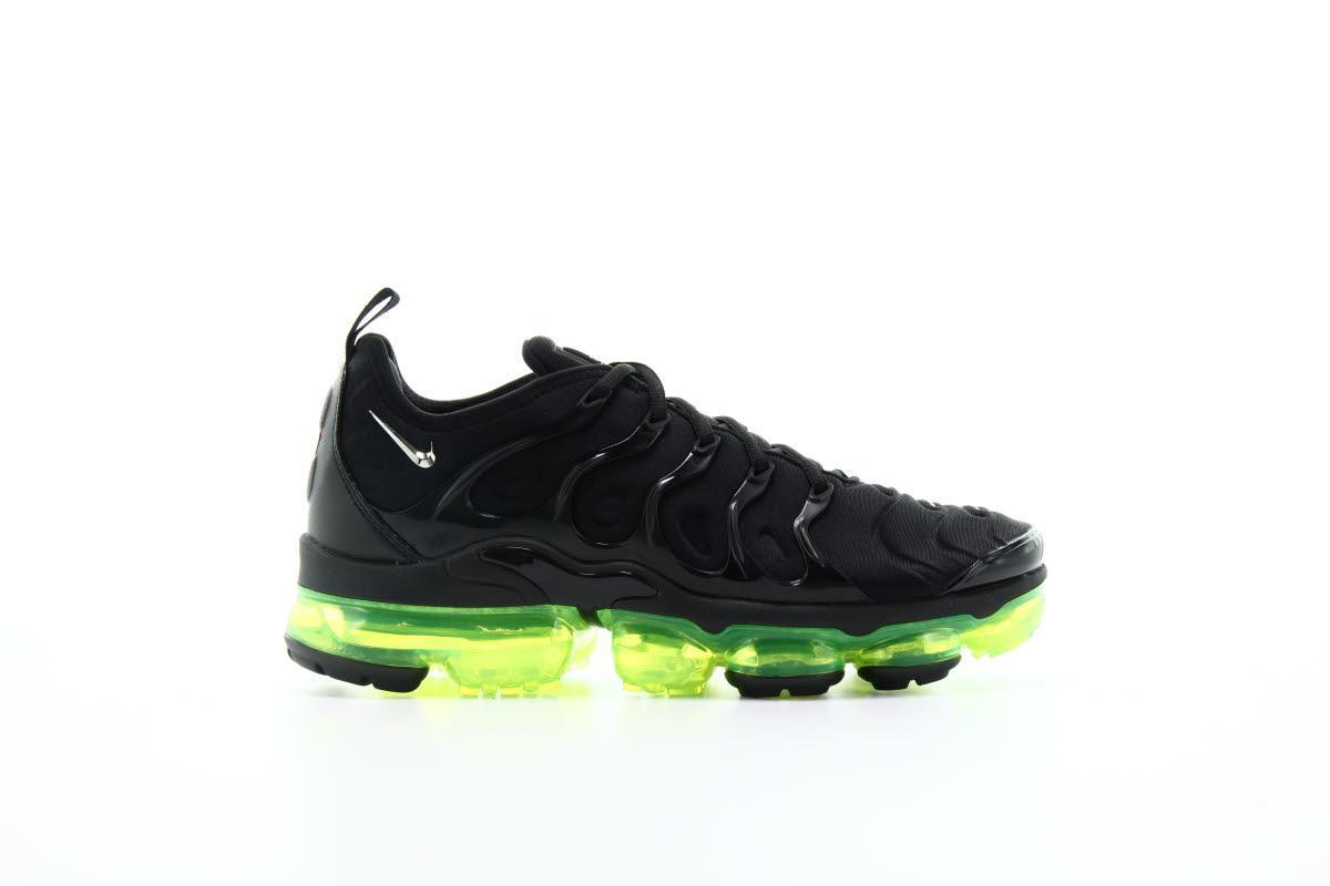 air vapormax plus black and green