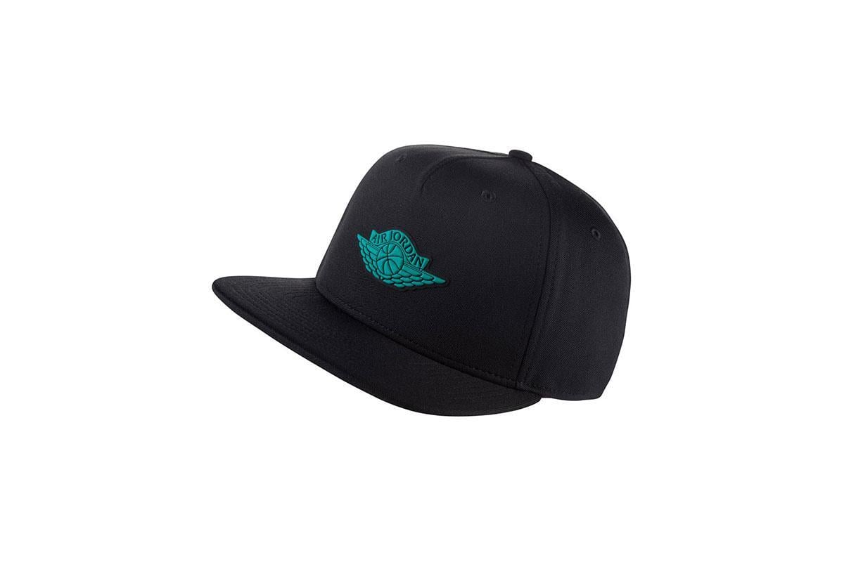 Nike Wings Strapback Cap "Black"