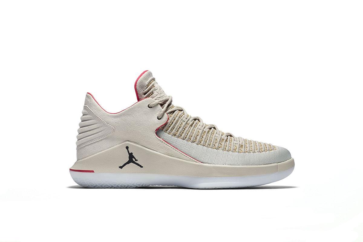 Air Jordan Xxxii Low "Light Bone"