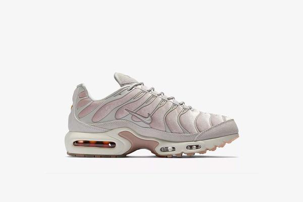 Nike Wmns Air Max Plus Lx Particle Rose