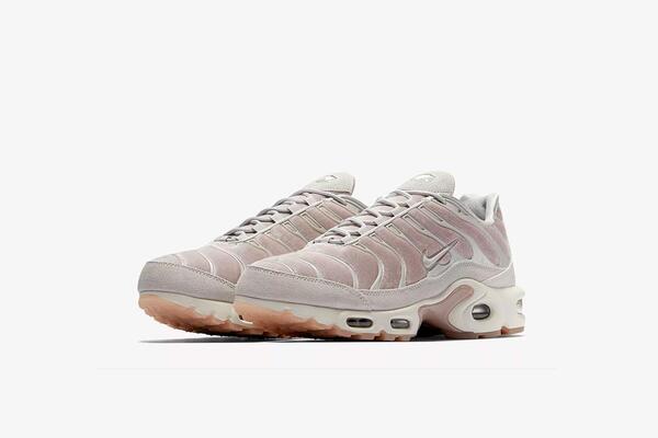 air max plus velvet particle rose
