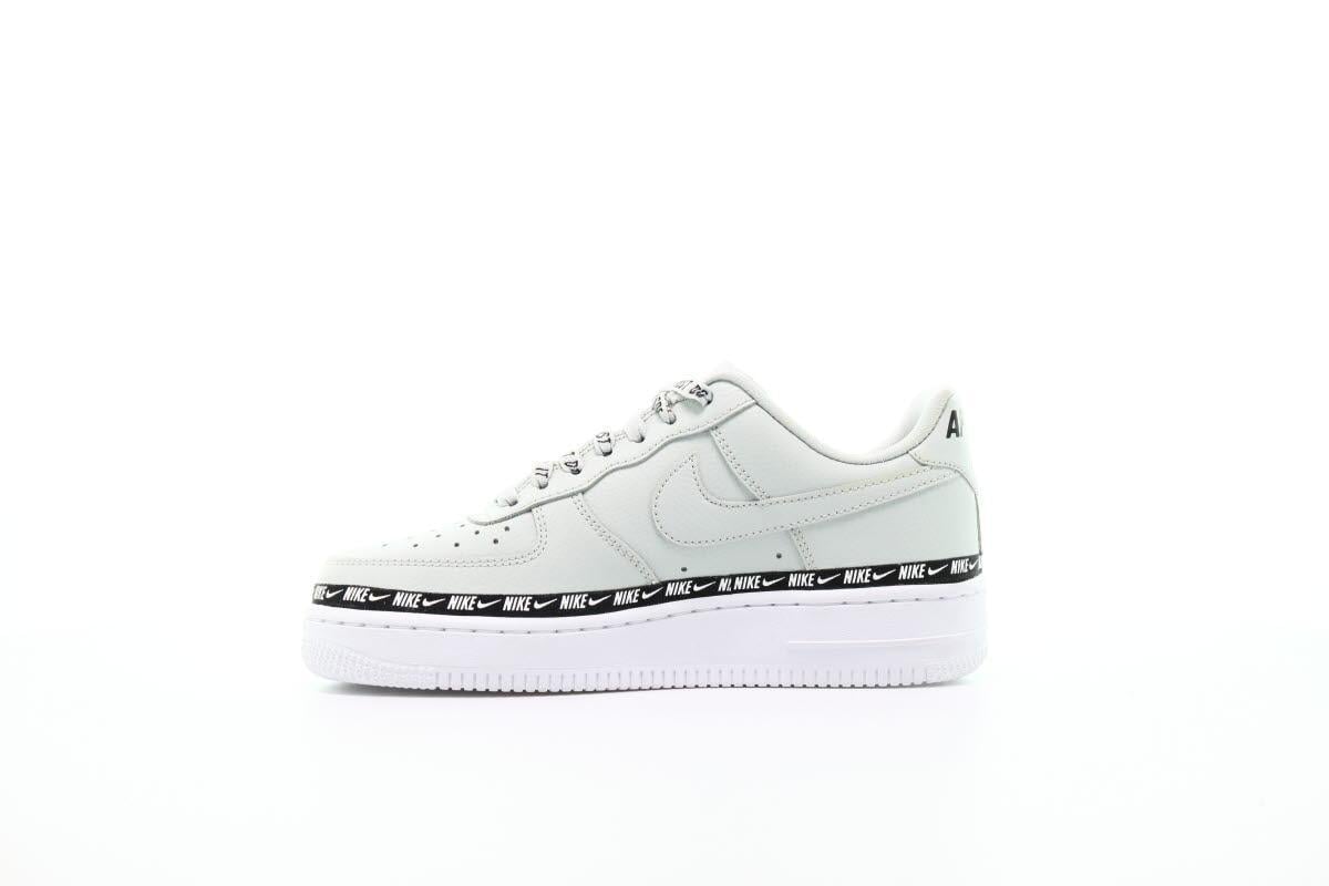 nike air force 1 07 se premium black white