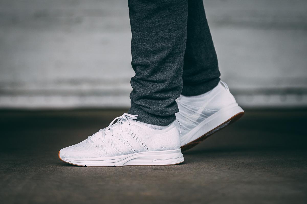 flyknit trainer white