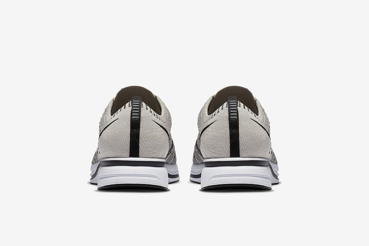 Nike Flyknit Trainer "Pale Grey"