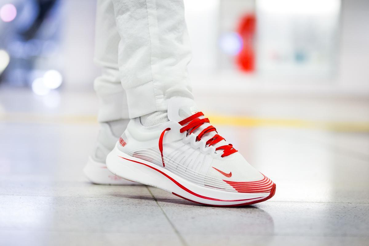Nike Wmns Zoom Fly SP "White/Red"