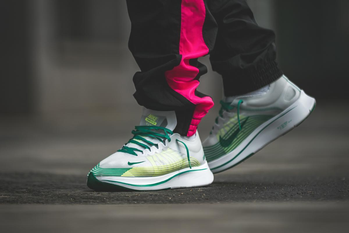 Nike Zoom Fly SP "Lucid Green"