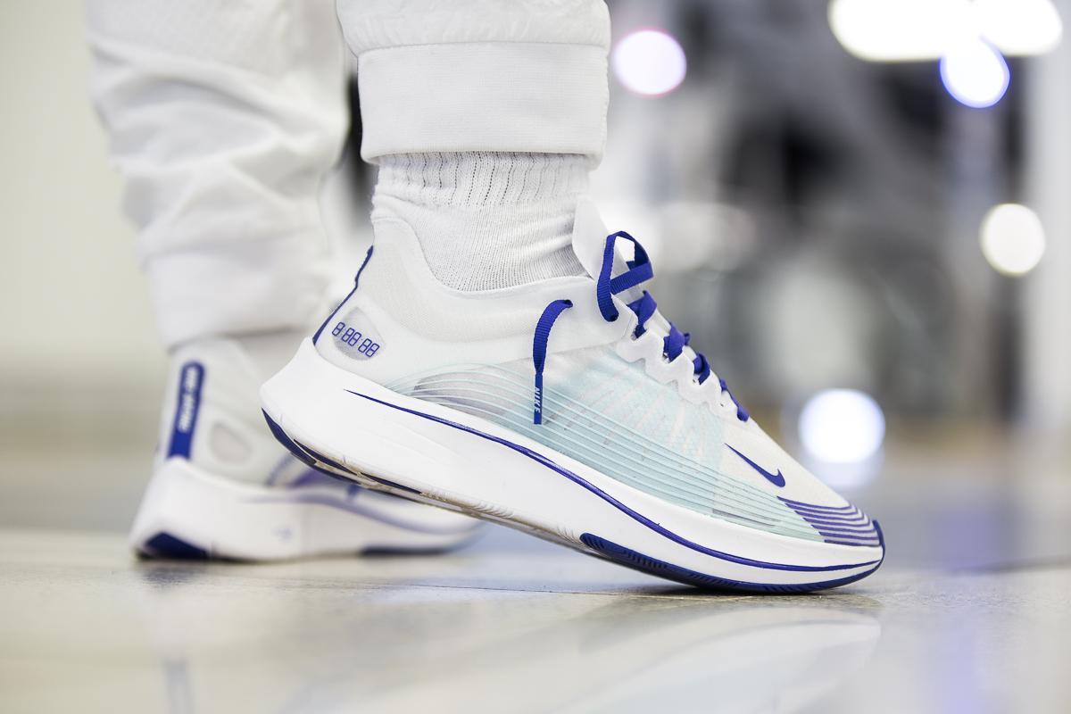 Nike Wmns Zoom Fly SP "Royal"