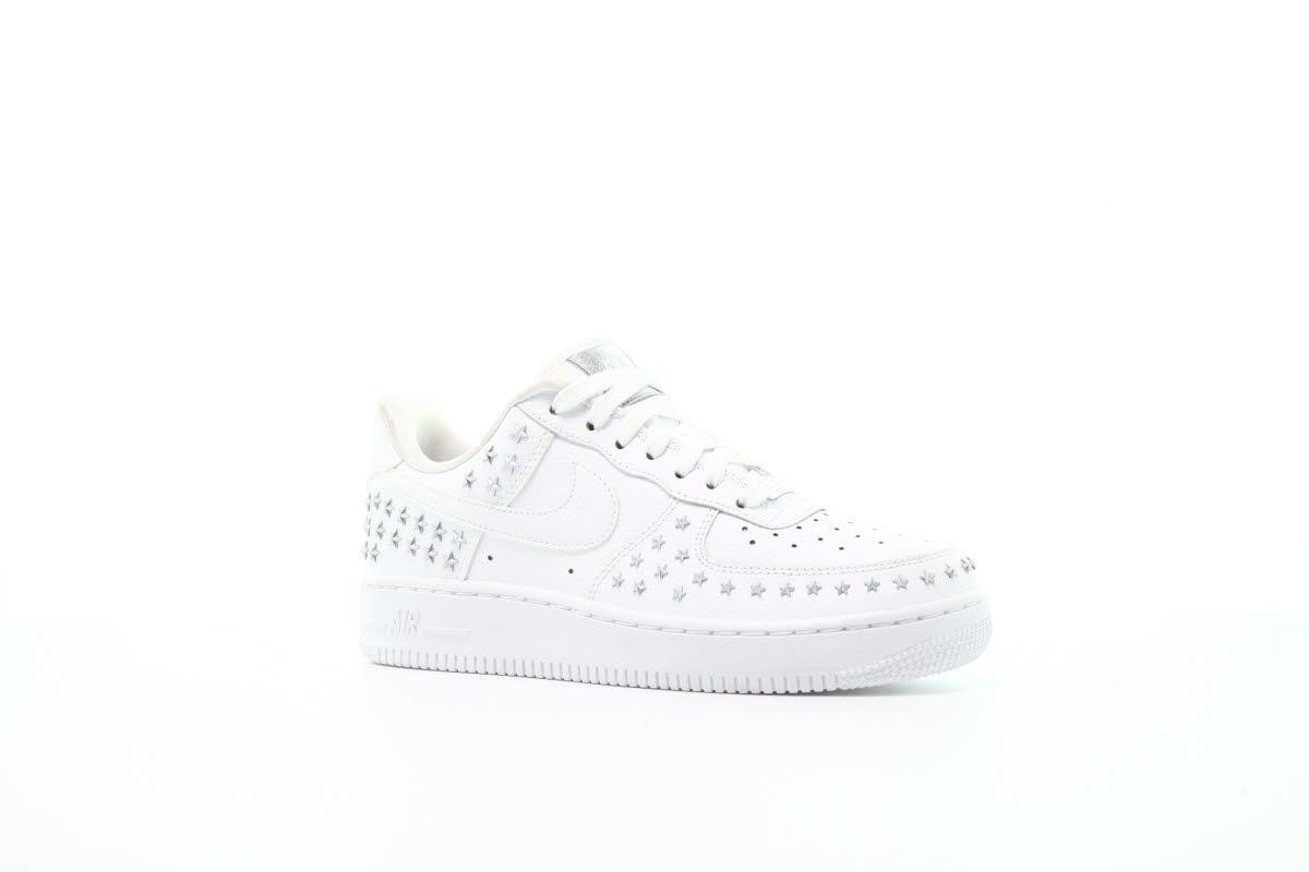 Nike Wmns Air Force 1 07 XX "Triple White"