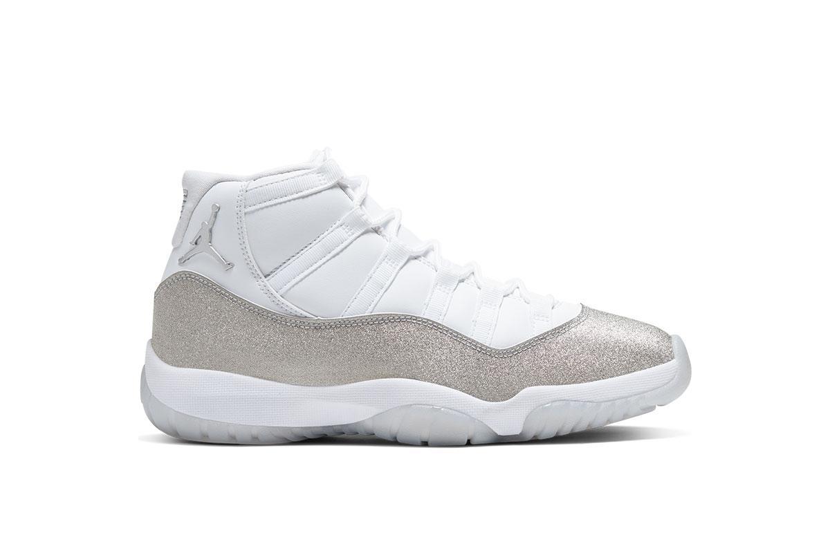 Air Jordan WMNS 11 Retro "Vast Grey"