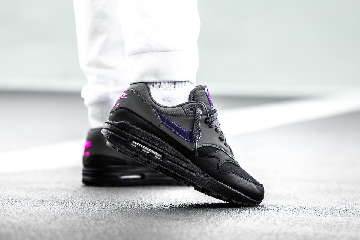air max 1 dark grey fierce purple