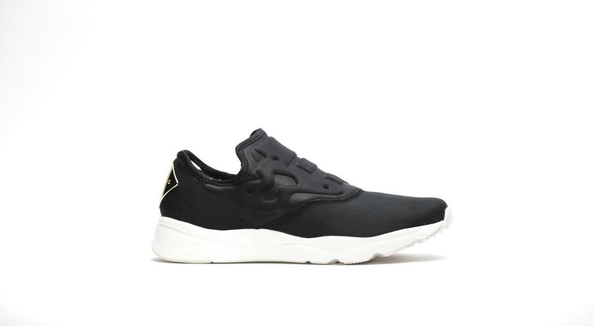 Reebok Furylite Slip On Le W "Black N White"