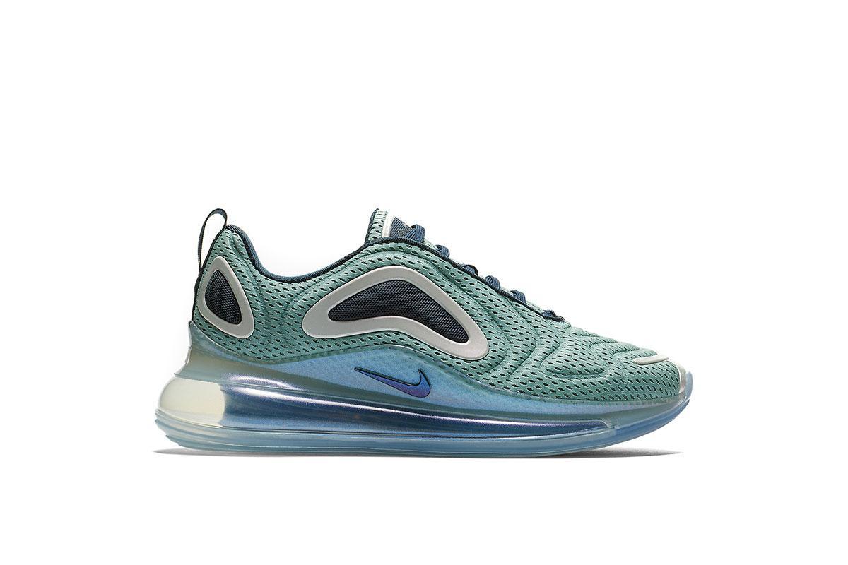 Nike WMNS Air Max 720 "Metallic Silver"