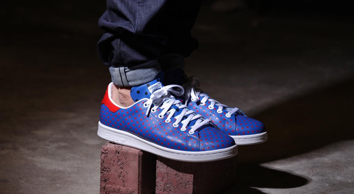 stan smith red and blue