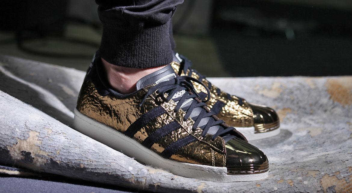 adidas gazelle silver green womens WOMENS ADIDAS SUPERSTAR II (CORE BLACK / CLOUD WHITE / GOLD METALLIC) main image 1