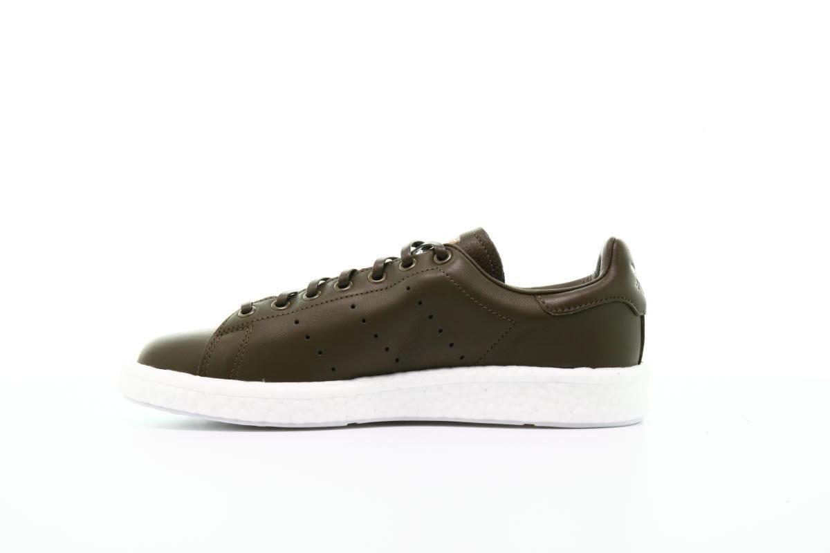 adidas Stan Smith Boost x NEIGHBORHOOD NBHD Olive Leather Mens 8 B37342 Neighborhood x adidas Stan Smith Boost Olive White Men main image 2