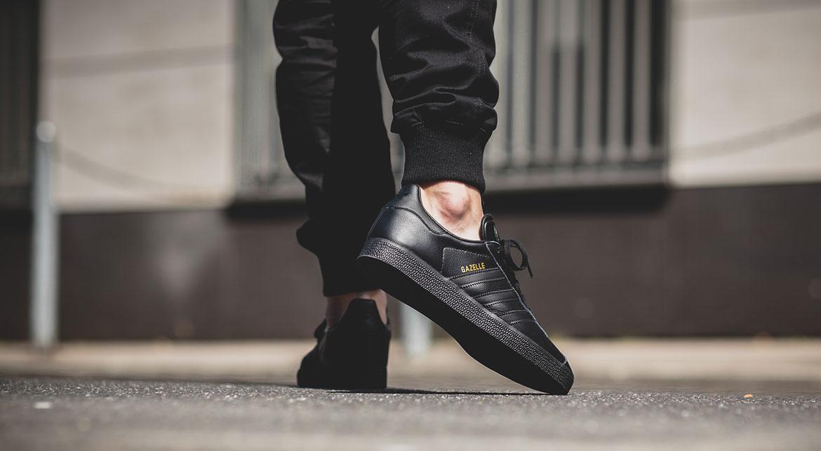 adidas gazelle silver green womens adidas Gazelle Indoor Shoes - Men's - Core Black / White / Gold