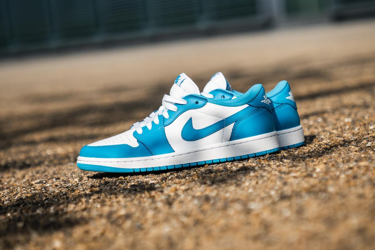 Air Jordan 1 Low SB "UNC" - Image 3