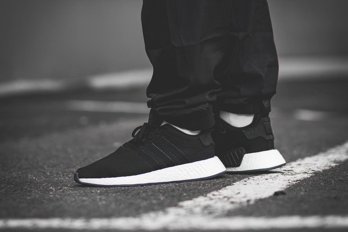 adidas Originals Nmd R2 Runner "Core Black"