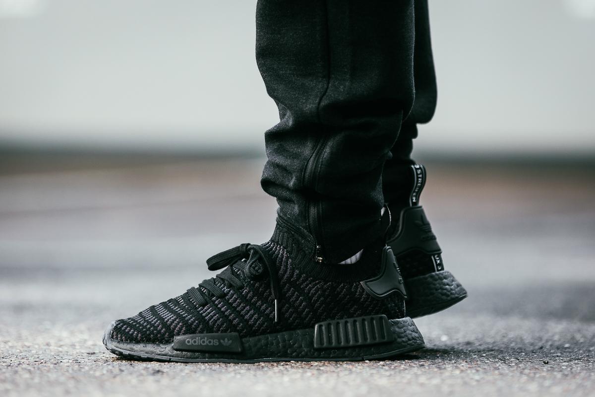 Adidas Nmd_r1 Cq2391 Adidas Originals Nmd R1 Runner Stlt