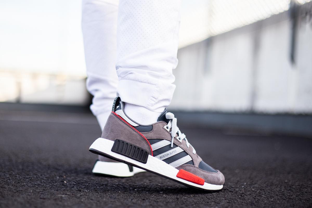adidas original boston r1