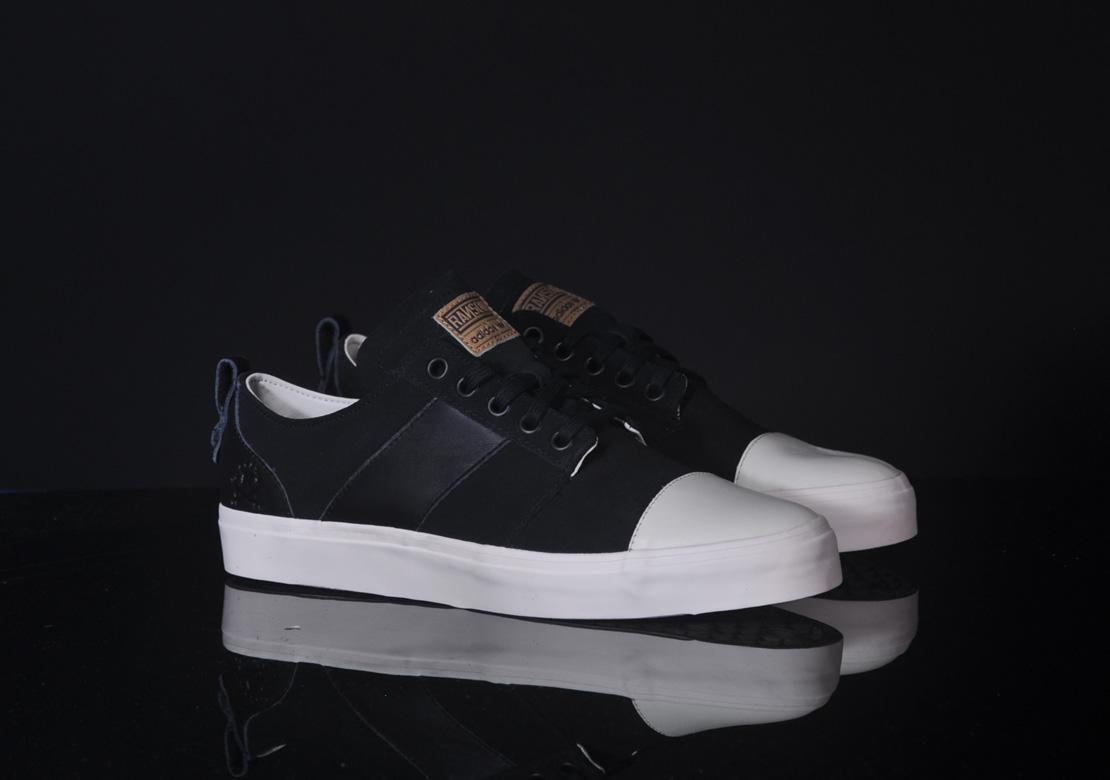 adidas gazelle silver green womens Adidas Ransom Creek Boot Navy (2011)