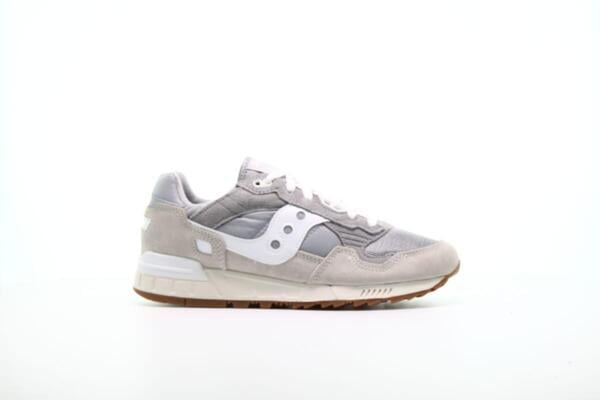 who sells saucony