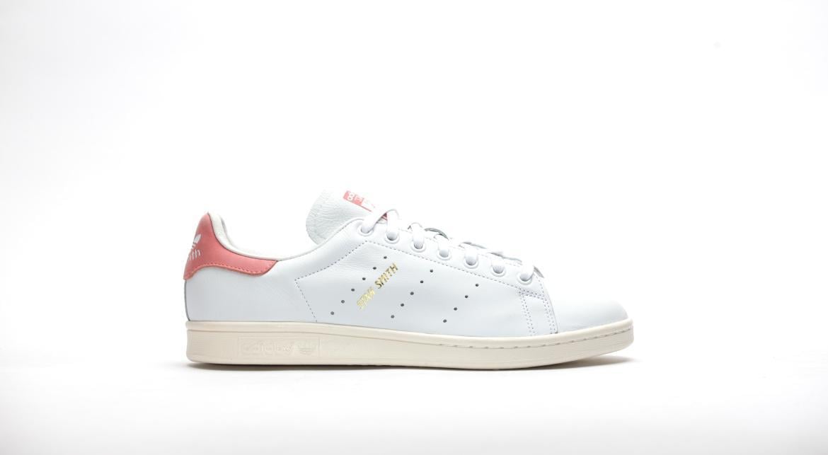 adidas originals stan smith trainers in white s80024