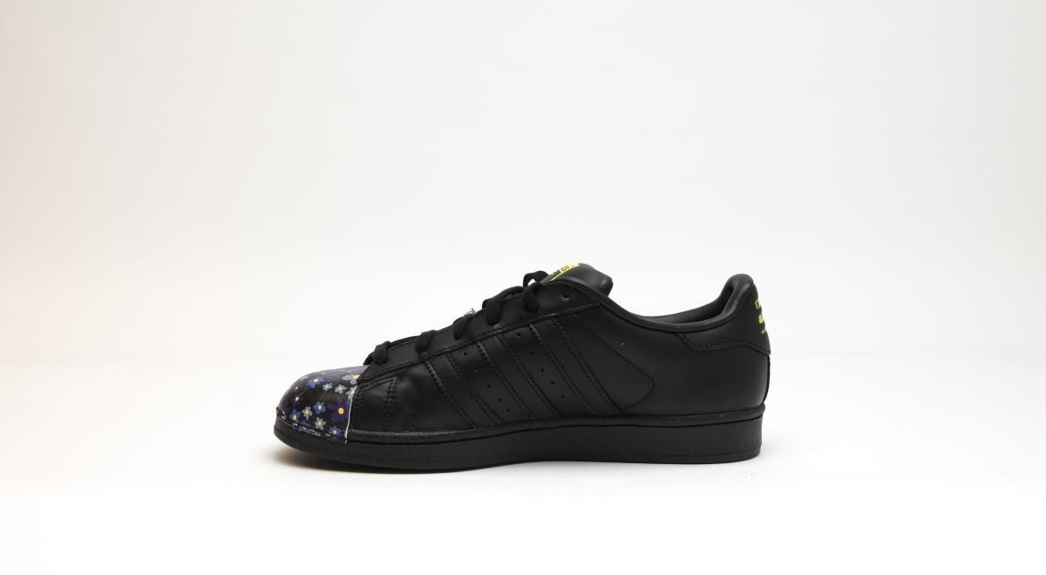 Adidas x Pharrell Williams x Pharrell Superstar 'Core Black' - Image 4